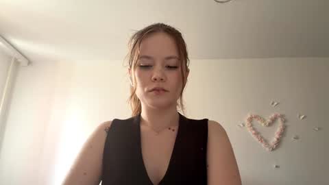 Lily online show from June 27, 12:22 pm