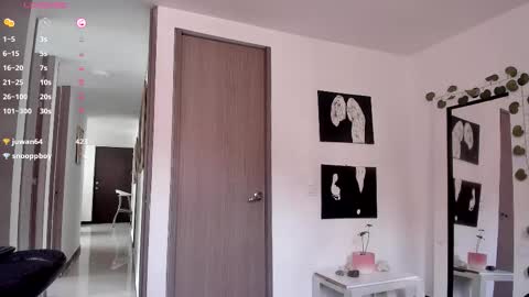 Selyn online show from March 10, 2:43 pm