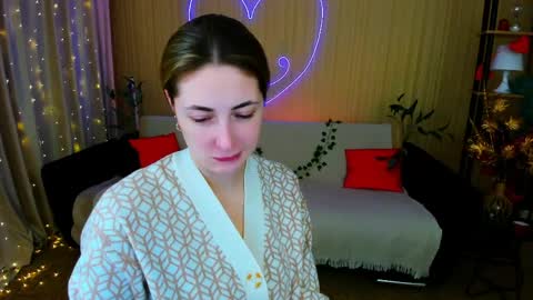 sensitiveheartt online show from April 7, 7:16 pm