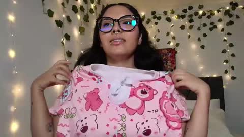 Camille and sophie online show from March 3, 1:22 am