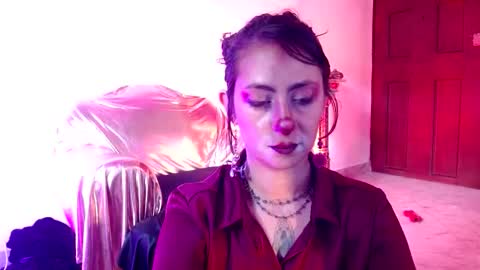 Snapshot of serena_xyz chatting on October 31, 8:57 pm Serena Xyz online show from October 31, 8:57 pm