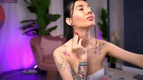 Serena online show from October 23, 10:21 am