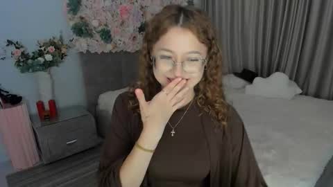 Ophelia online show from September 20, 6:17 pm