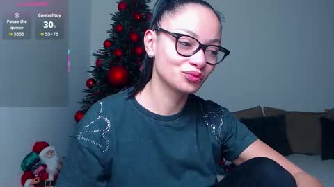 SereneSophi online show from January 14, 2:49 am