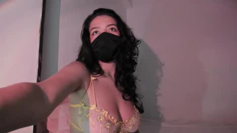 Snapshot of serenity_wild_ chatting on October 13, 2:25 am Sweet online show from October 13, 2:25 am
