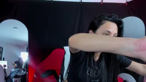 LUCERO online show from October 31, 3:41 am