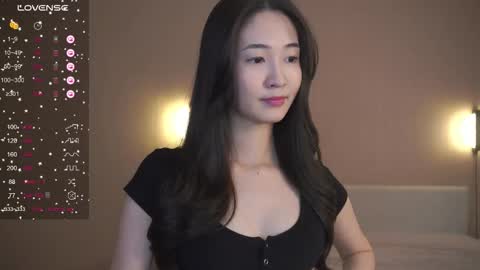 Sana online show from February 7, 1:04 pm