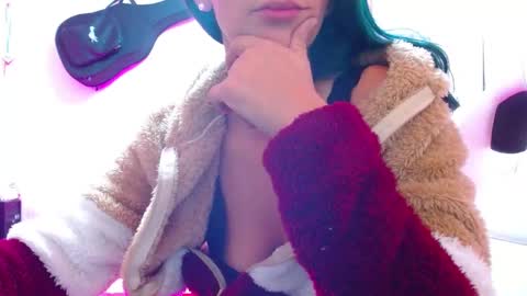 sexmilkdirty online show from December 6, 12:12 am