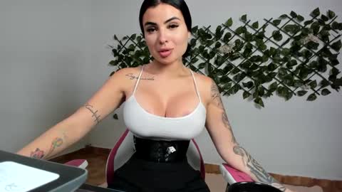 Snapshot of sexual_addiction chatting on December 12, 3:37 pm SARA online show from December 12, 3:37 pm