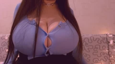 Julia online show from December 2, 6:59 am