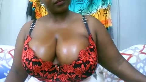 sexxi_ebony online show from December 19, 5:21 am
