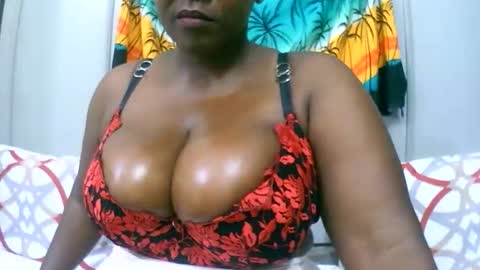 sexxi_ebony online show from December 14, 2:06 am