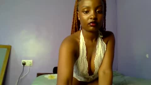 sexxy_daisyy online show from May 29, 10:13 am