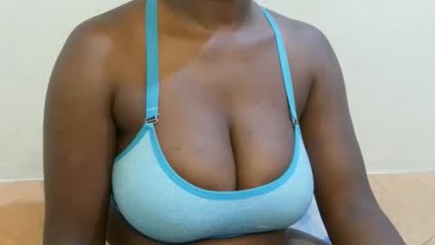 sexxy_maya1 online show from March 13, 8:26 am