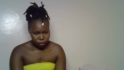 CurvyGoddess online show from December 2, 5:53 am