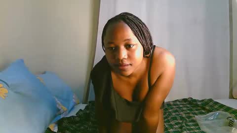 Snapshot of sexy_ariana_2 chatting on October 19, 10:50 am Ariana online show from October 19, 10:50 am