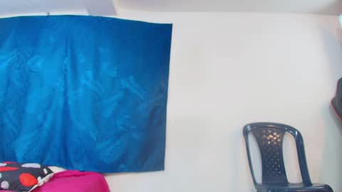 karla           instagram  online show from April 3, 4:27 pm