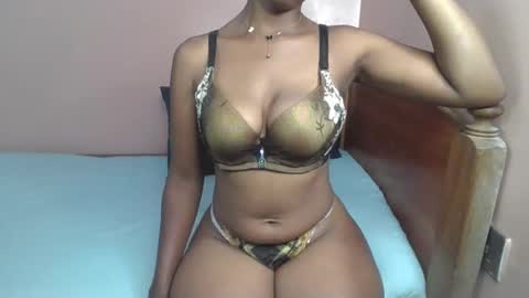 Ellahh online show from November 21, 3:52 am