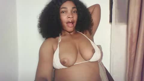 Sexy kitty881 online show from October 1, 9:31 pm