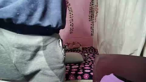 sexy lolas online show from November 22, 6:16 am