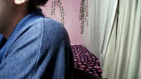 sexy lolas online show from December 15, 2:39 am