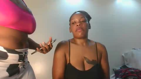 sexy_lyna online show from February 12, 5:36 pm