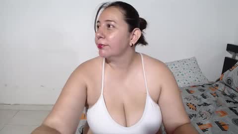 janel online show from November 13, 9:47 pm