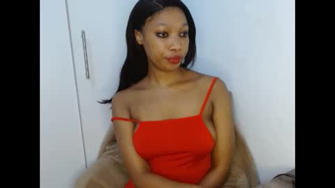 sexyalender02 online show from November 17, 5:35 pm