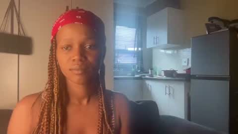 sexyasszeeee online show from February 28, 3:00 pm