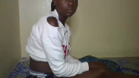 Sexybilha483 online show from March 5, 12:38 am