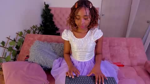 sofia online show from November 10, 12:33 pm