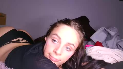 sexychas28 online show from April 16, 2:12 am