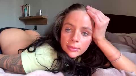 sexychas28 online show from April 10, 3:18 pm