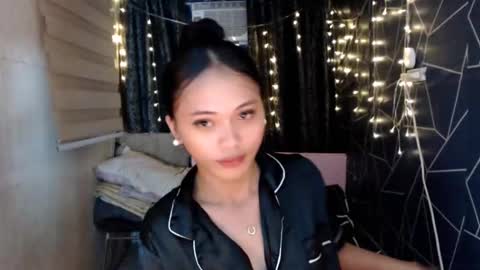 Miss Cheng online show from November 15, 8:04 am