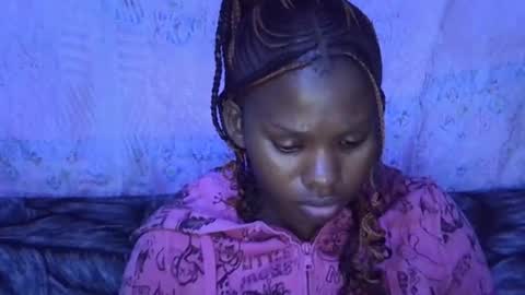 sexydoll002 online show from October 25, 7:10 pm