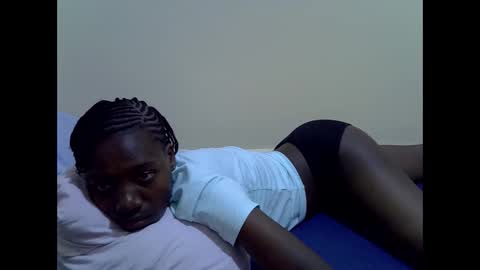 sexyghurl12 online show from November 5, 4:01 pm