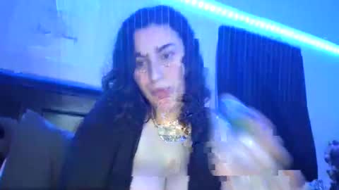 Snapshot of sexygoddesslizaaa chatting on January 19, 7:46 am ETERNAL GODDESS WOMAN online show from January 19, 7:46 am