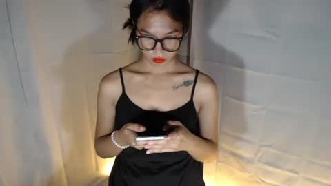 Snapshot of sexylaylia chatting on October 21, 5:00 am Laylia3 online show from October 21, 5:00 am