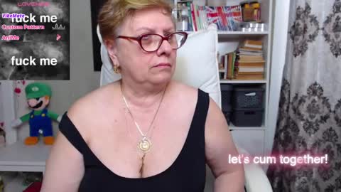 sexylynette4u online show from February 20, 10:48 am