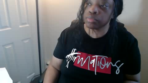 SexyMona online show from February 24, 5:11 pm