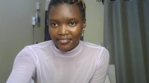 Lee online show from February 12, 12:01 pm