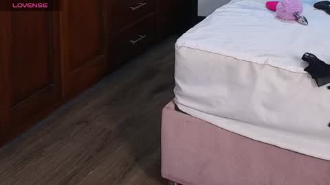 R A C H E L online show from January 9, 11:58 am