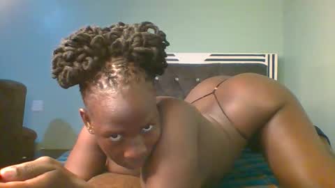 VIVIAN online show from October 5, 6:07 am