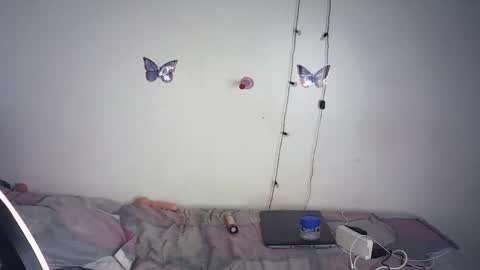 sexyypie online show from February 9, 8:00 pm