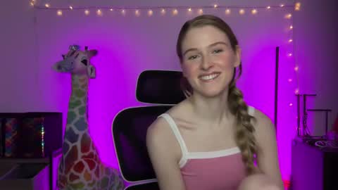 shadebabe online show from March 10, 9:34 am