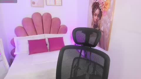 Snapshot of shaleena_ chatting on September 9, 8:41 pm Shalena  online show from September 9, 8:41 pm