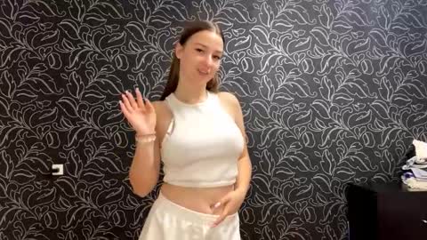 Snapshot of shalonjoosten chatting on September 23, 8:18 pm Iris online show from September 23, 8:18 pm