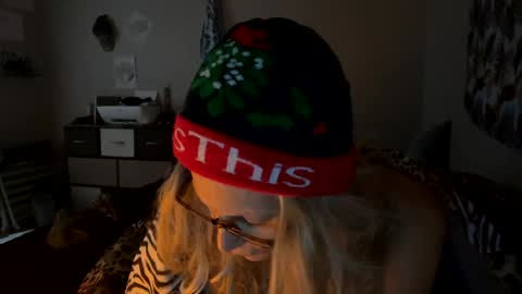 Shaman Woman online show from December 24, 12:55 pm