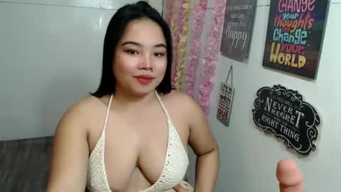 Snapshot of shamcysupsup chatting on February 19, 3:27 pm Shamcy online show from February 19, 3:27 pm