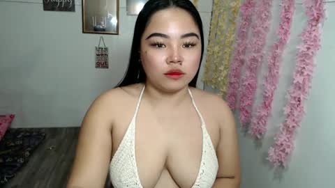 Snapshot of shamcysupsup chatting on February 8, 5:18 am Shamcy online show from February 8, 5:18 am